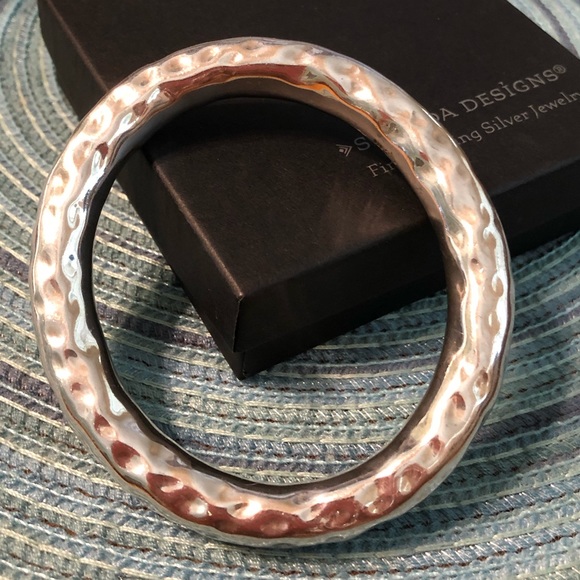 Silpada Oval Hammered Sterling Bangle Bracelet B1117 - Picture 11 of 16